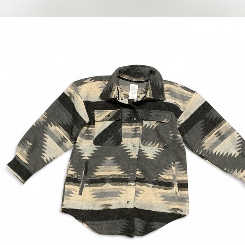 Women’s Oversized Shacket by Fornia